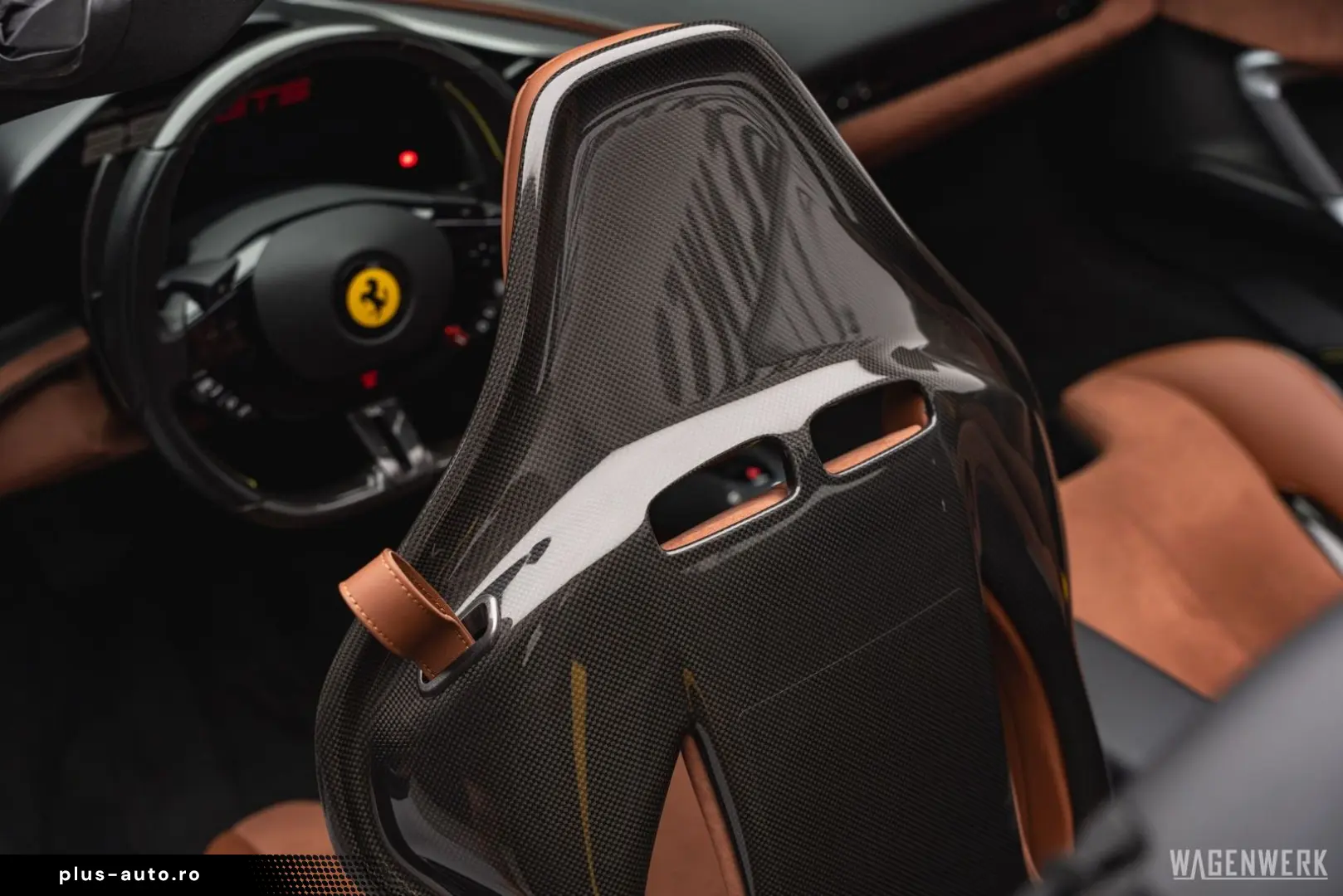 FERRARI 296 GTS Spider CAPRISTO RACINGSITZE LIFT CARBONL