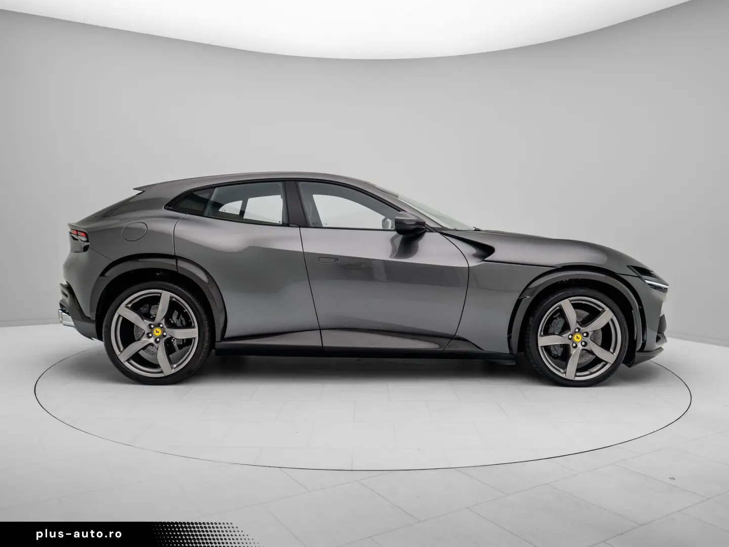 FERRARI Purosangue