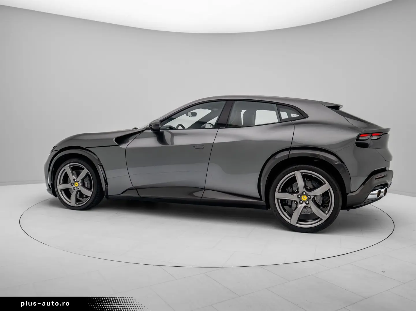 FERRARI Purosangue