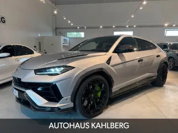 LAMBORGHINI Urus PERFORMANTE CARBON B&O AKRAPO.