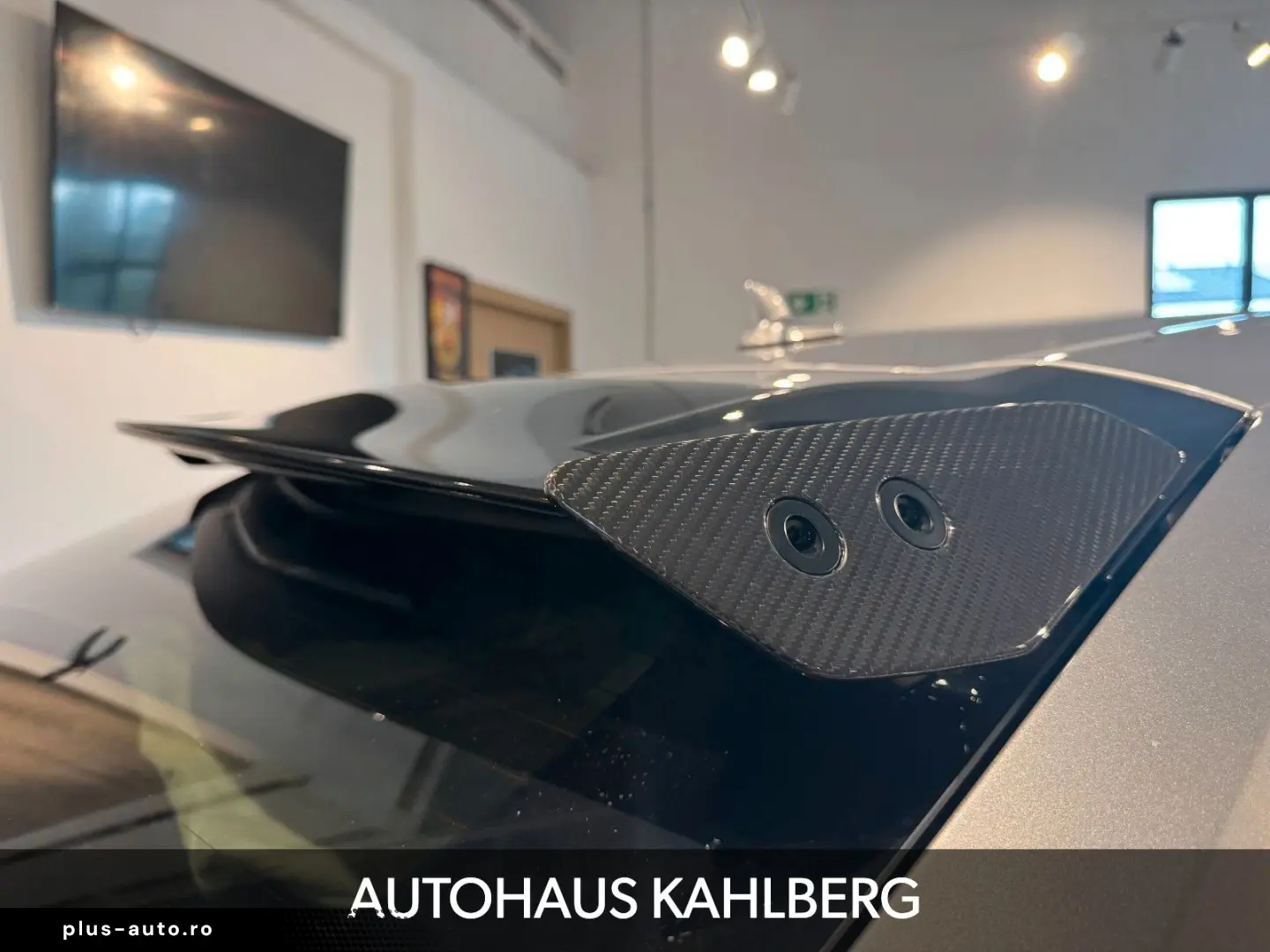 LAMBORGHINI Urus PERFORMANTE CARBON B&O AKRAPO.