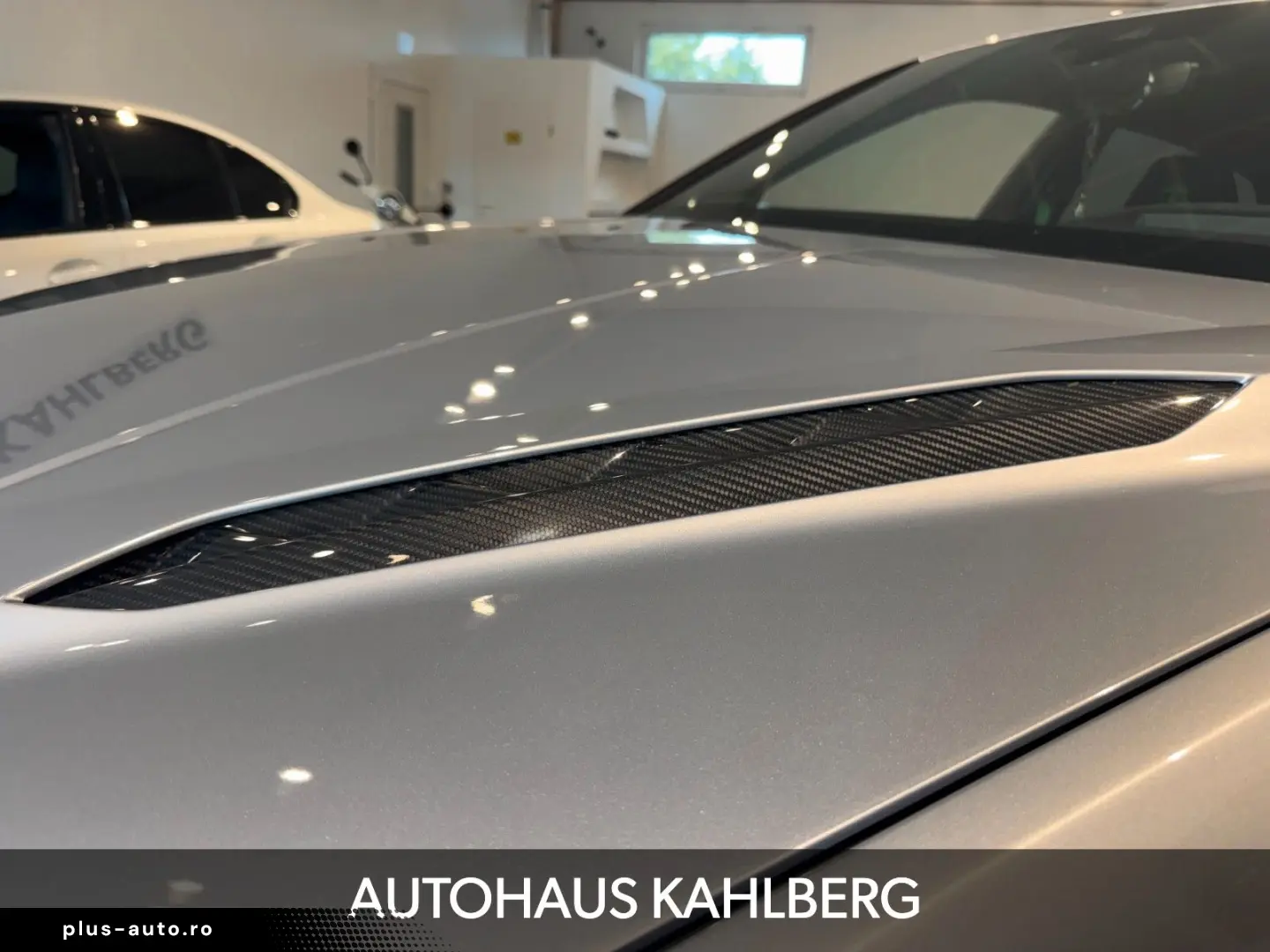 LAMBORGHINI Urus PERFORMANTE CARBON B&O AKRAPO.