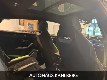 LAMBORGHINI Urus PERFORMANTE CARBON B&O AKRAPO.
