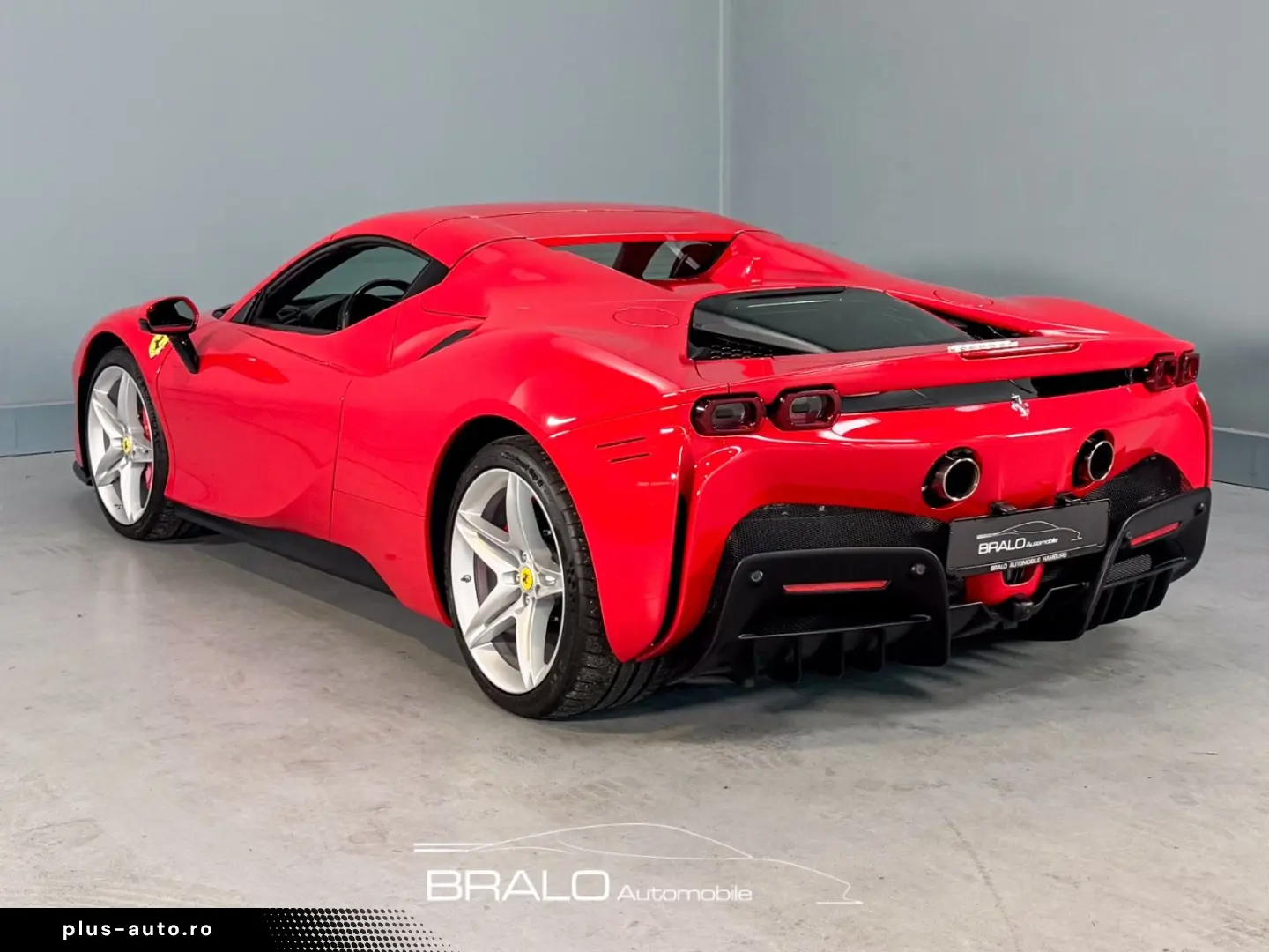 FERRARI SF90 Spider  Daytona Racing Seats  Lift