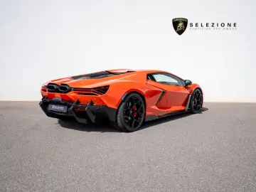 LAMBORGHINI Revuelto V12   FULL CARBON   PASSENGER-DISPLAY