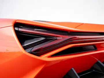LAMBORGHINI Revuelto V12   FULL CARBON   PASSENGER-DISPLAY