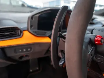 LAMBORGHINI Revuelto V12   FULL CARBON   PASSENGER-DISPLAY