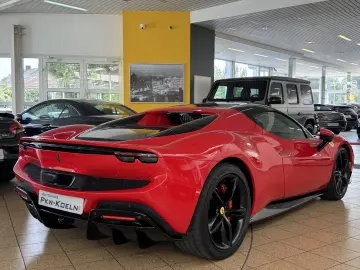 FERRARI 296 GTS Matrix Lift JBL Carbon Racing Seats