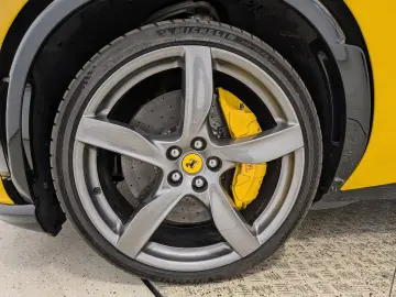 FERRARI Purosangue 6.5 V12 Matrix Lift 360  Massage
