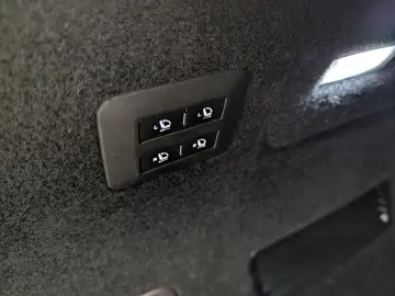 FERRARI Purosangue 6.5 V12 Matrix Lift 360  Massage
