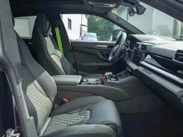 LAMBORGHINI Urus SE  23  Bang&Olufsen Panorama Massage