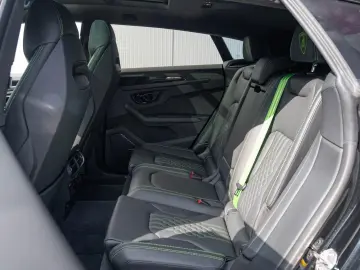LAMBORGHINI Urus SE  23  Bang&Olufsen Panorama Massage