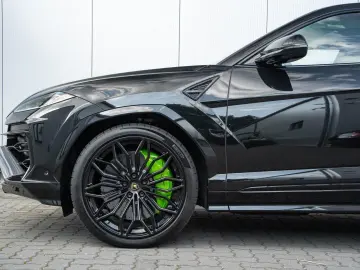 LAMBORGHINI Urus SE  23  Bang&Olufsen Panorama Massage