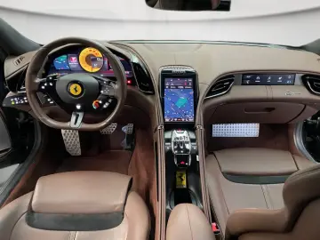 FERRARI Roma Verde Zeltweg  PASSENGER DISPLAY  JBL