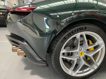 FERRARI Roma Verde Zeltweg  PASSENGER DISPLAY  JBL