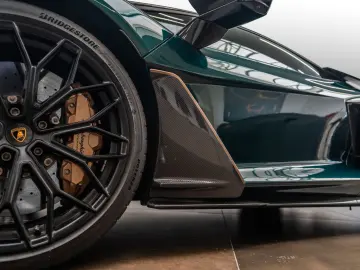 LAMBORGHINI Revuelto MY25 Verde Hydra Carbon ext. Comf.Seat