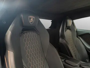 LAMBORGHINI Revuelto MY25 Verde Hydra Carbon ext. Comf.Seat