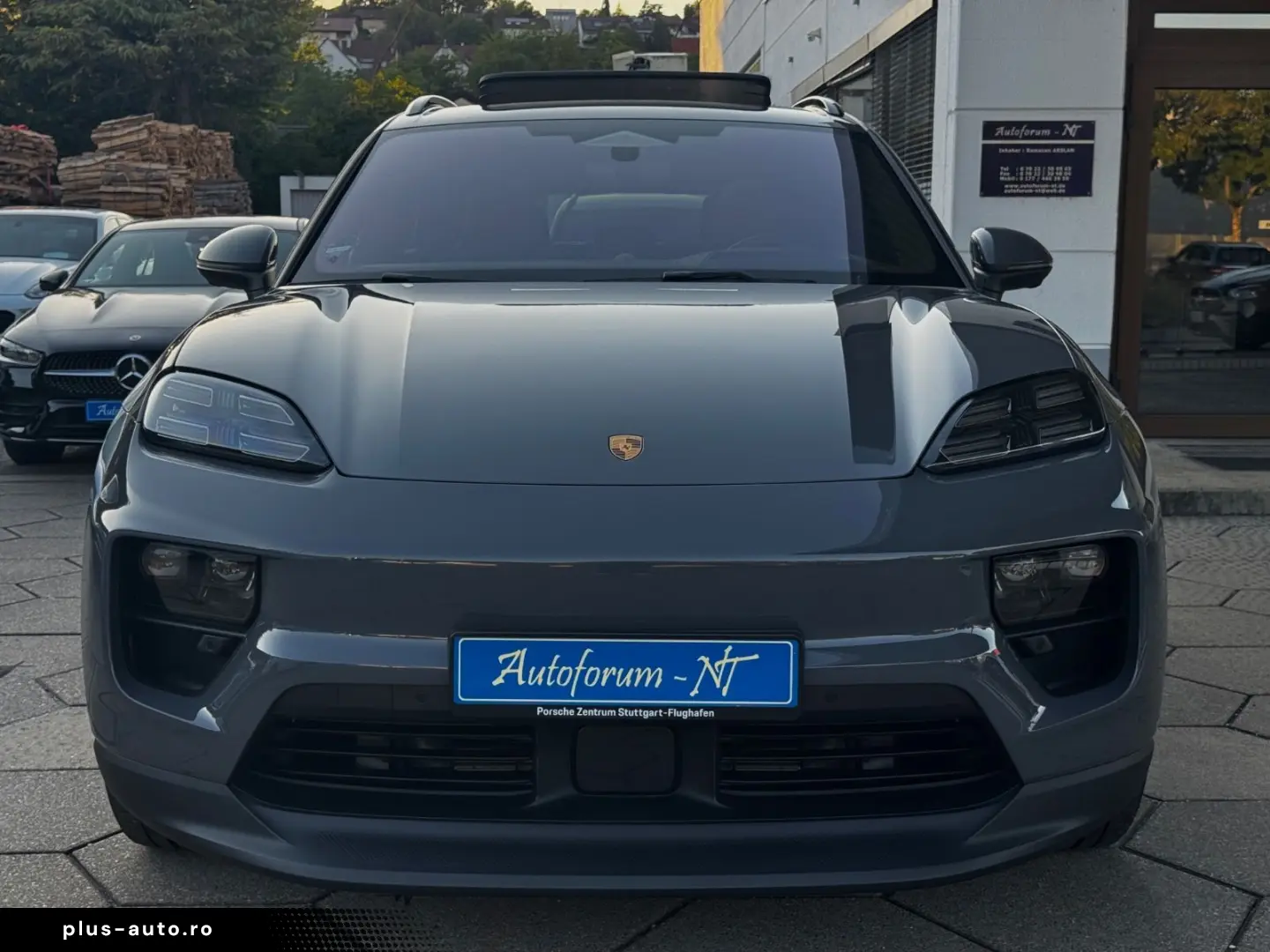 PORSCHE Macan Electric 4 S PANO CHRONO 360 BOSE AIR VOLL