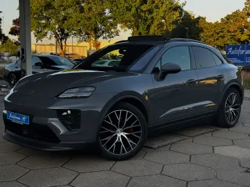PORSCHE Macan Electric 4 S PANO CHRONO 360 BOSE AIR VOLL