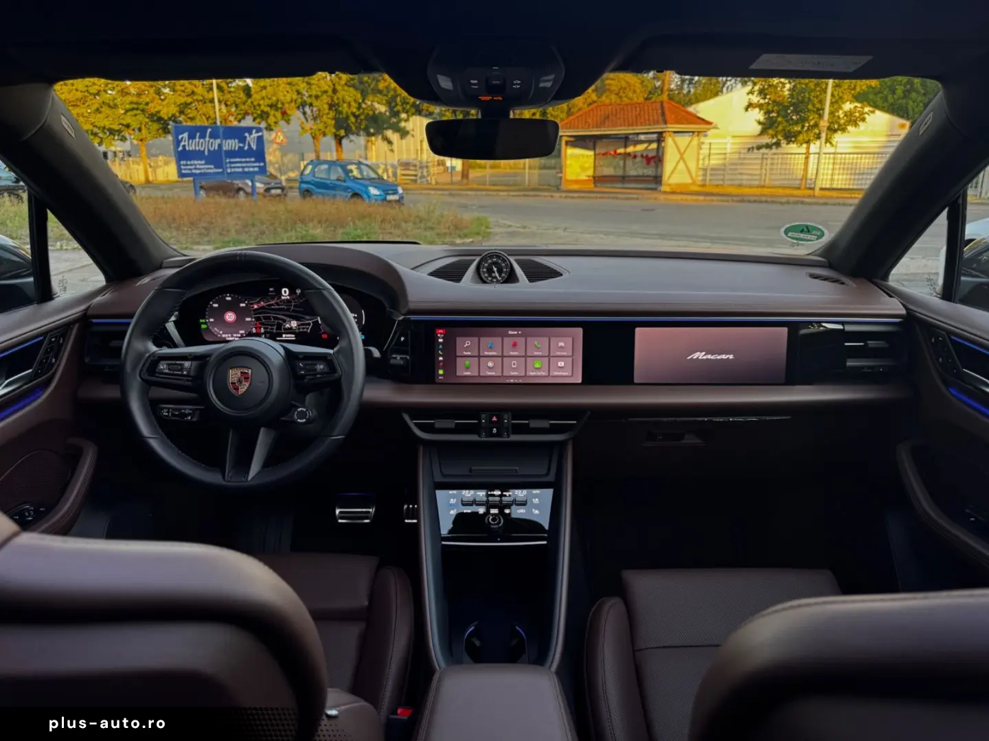 PORSCHE Macan Electric 4 S PANO CHRONO 360 BOSE AIR VOLL