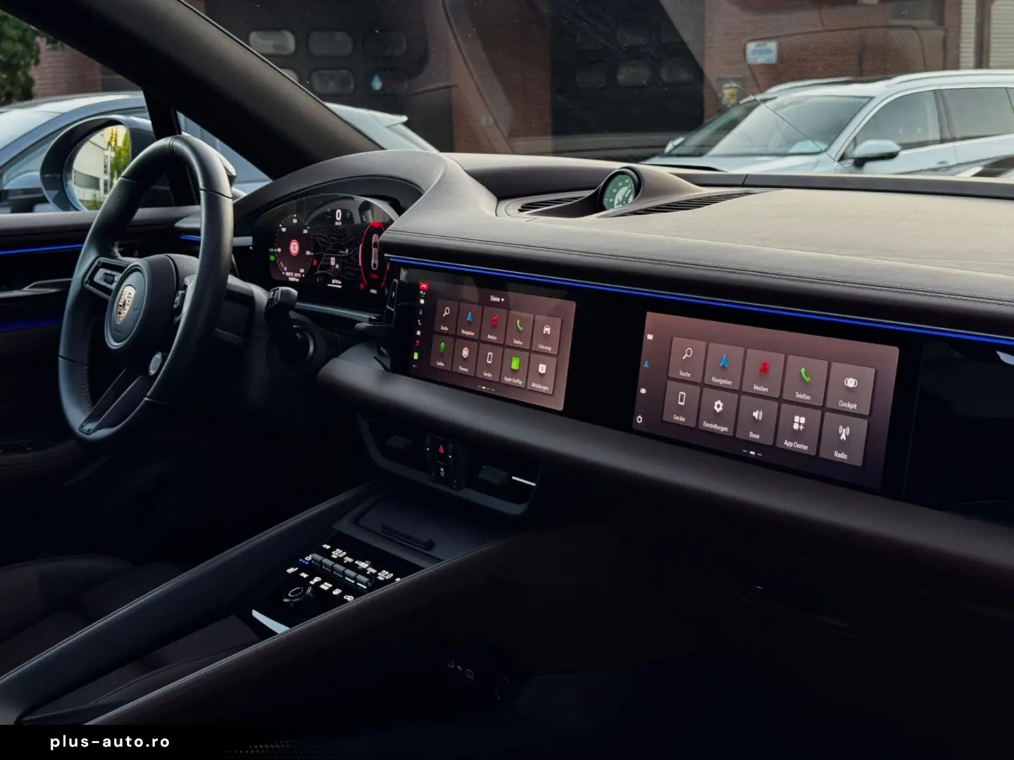 PORSCHE Macan Electric 4 S PANO CHRONO 360 BOSE AIR VOLL