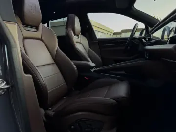 PORSCHE Macan Electric 4 S PANO CHRONO 360 BOSE AIR VOLL