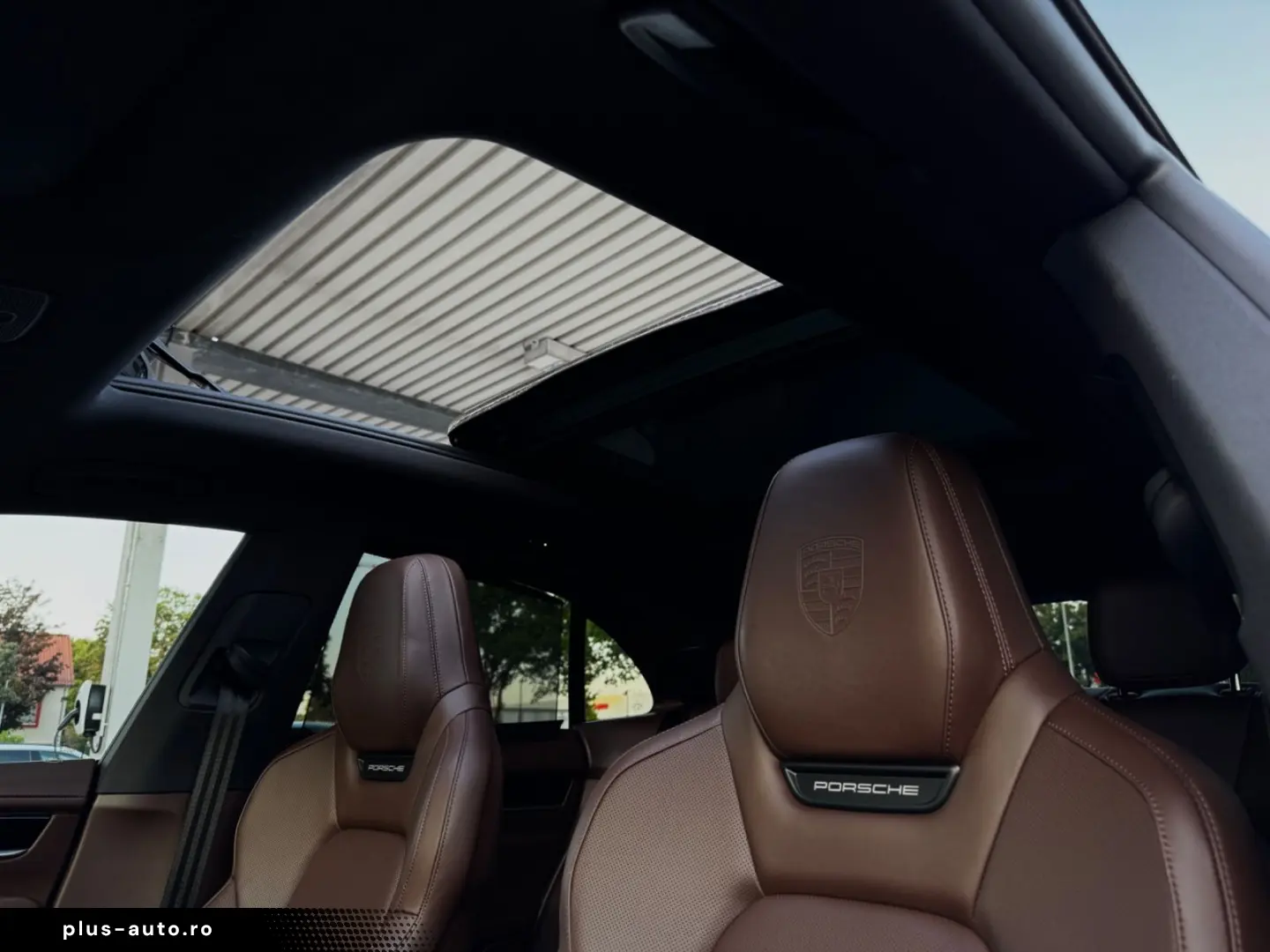 PORSCHE Macan Electric 4 S PANO CHRONO 360 BOSE AIR VOLL