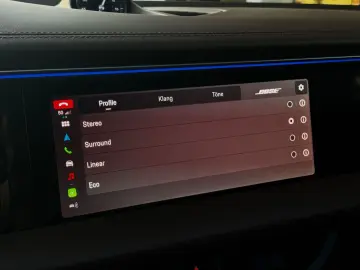 PORSCHE Macan Electric 4 S PANO CHRONO 360 BOSE AIR VOLL