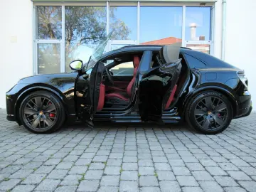 PORSCHE MACAN GTS HEAD-UP ROT ACC®18 BELÜ 360 KEY RSE 21