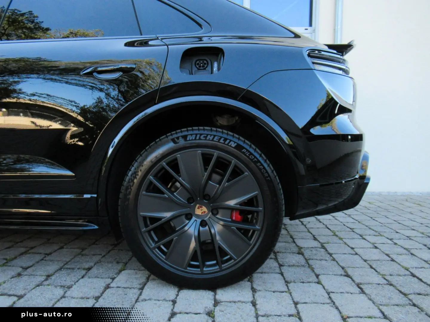 PORSCHE MACAN GTS HEAD-UP ROT ACC®18 BELÜ 360 KEY RSE 21