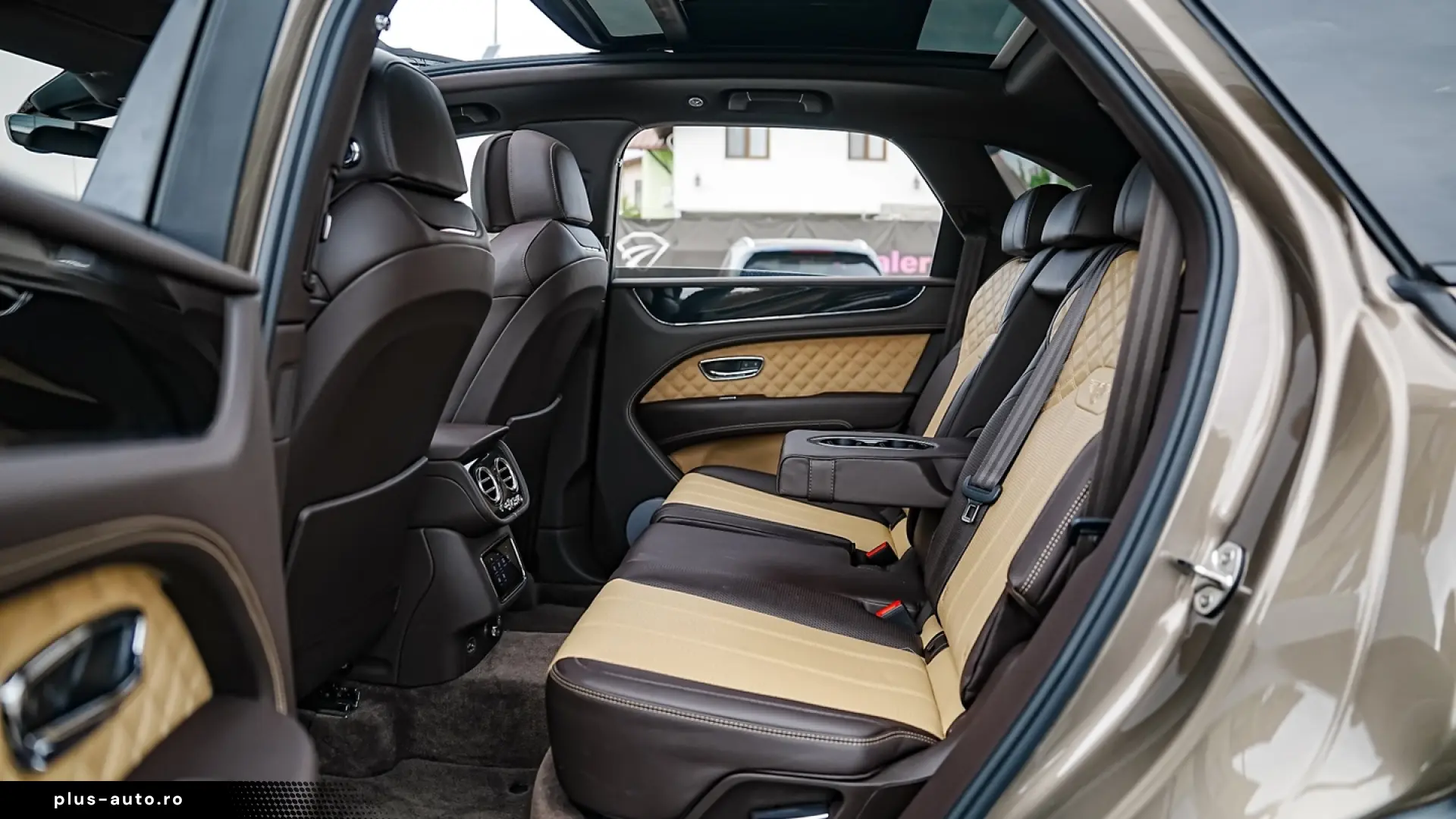 Bentley Bentayga S Black Edition