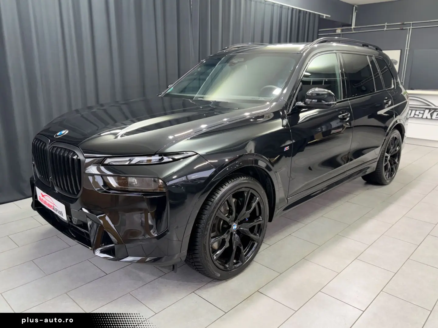BMW X7 xDrive 40d M SPORT PRO LUFT PANO 7-SITZER AHK