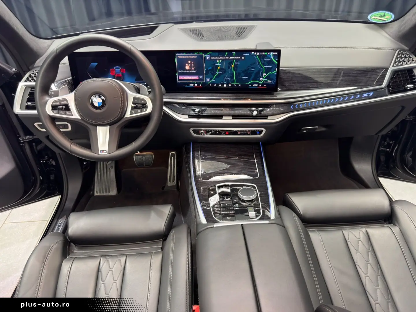 BMW X7 xDrive 40d M SPORT PRO LUFT PANO 7-SITZER AHK