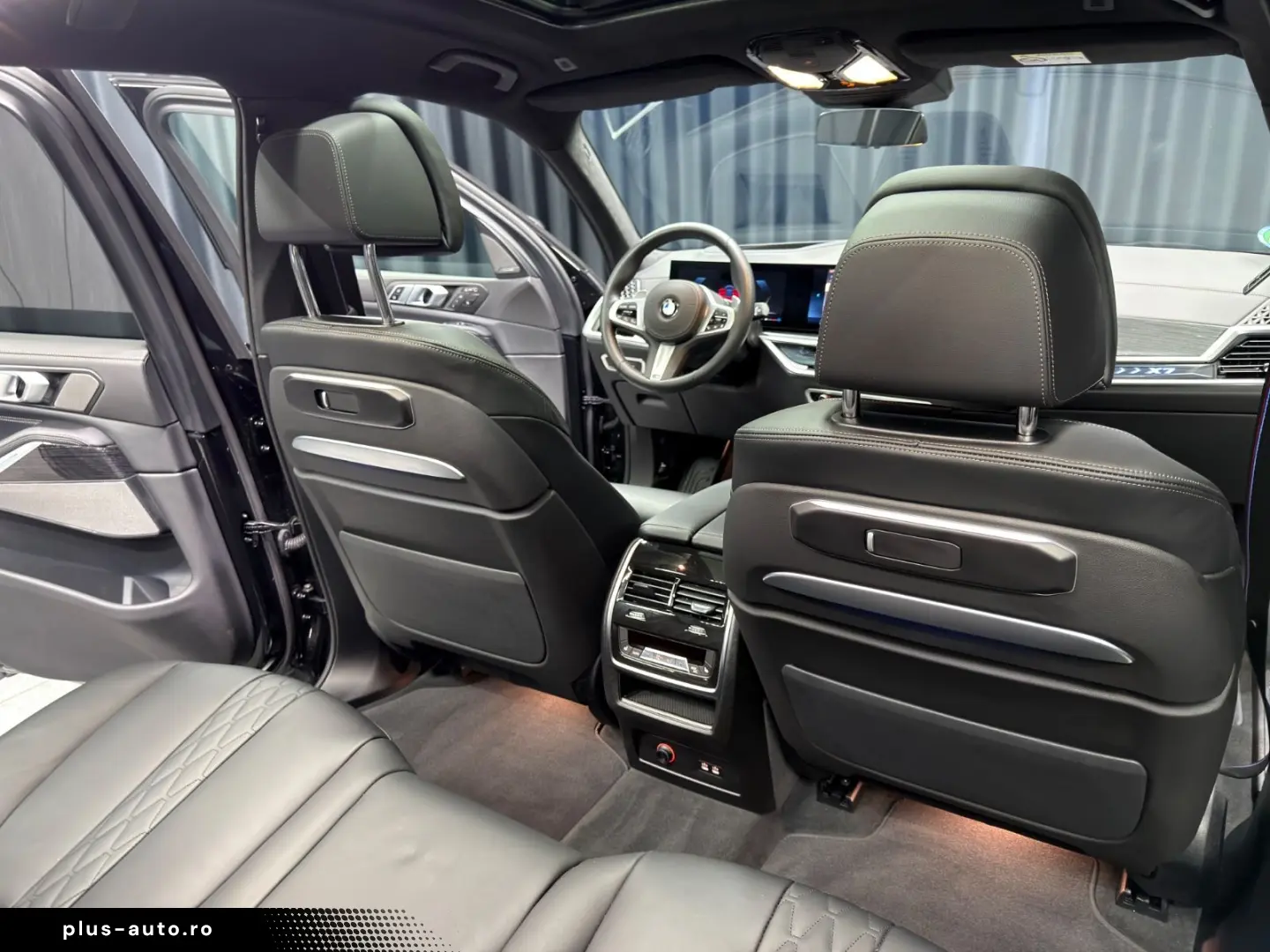 BMW X7 xDrive 40d M SPORT PRO LUFT PANO 7-SITZER AHK