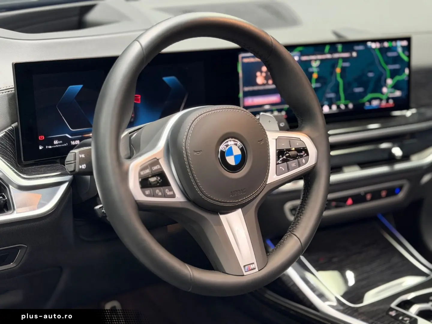 BMW X7 xDrive 40d M SPORT PRO LUFT PANO 7-SITZER AHK