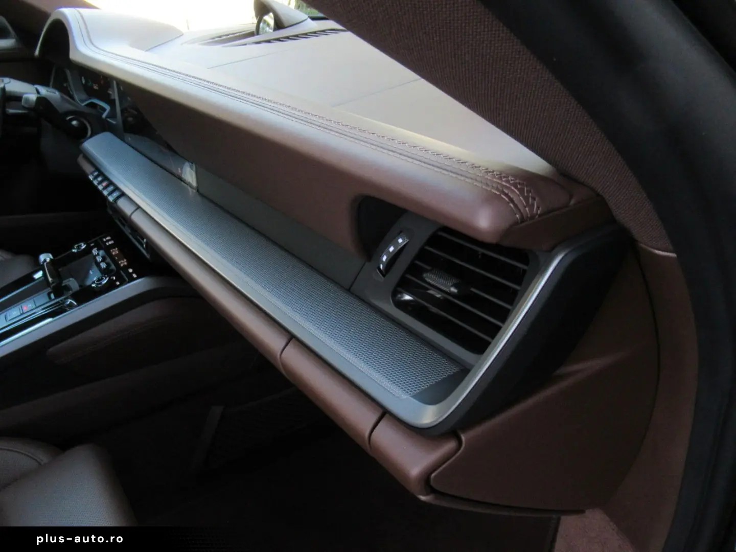 PORSCHE 992 COUPE EXCL CLUBLEDER HD  ABGAS 18W BELÜFT 21