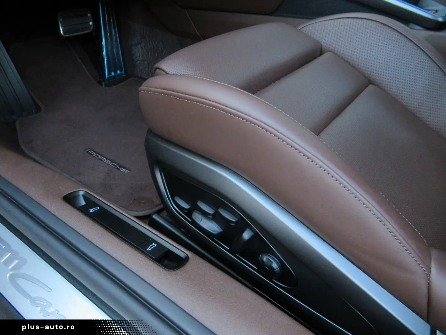 PORSCHE 992 COUPE EXCL CLUBLEDER HD  ABGAS 18W BELÜFT 21