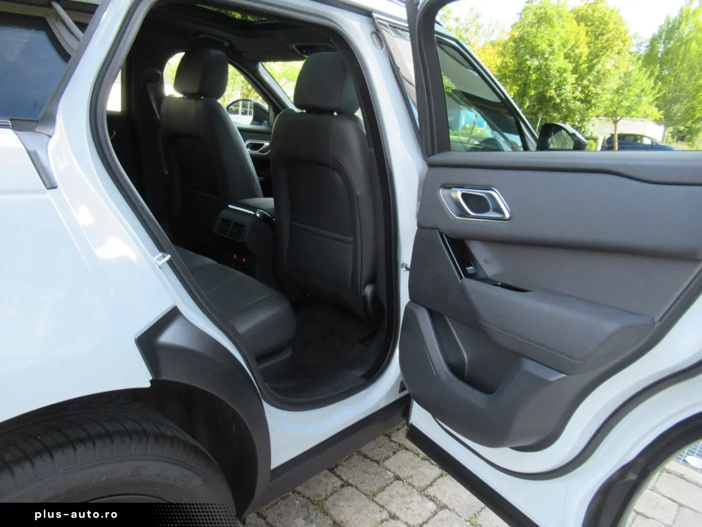 LAND ROVER NEW D300 DYN SE HEAD-UP BLACK PANO 3D eAHK NP101