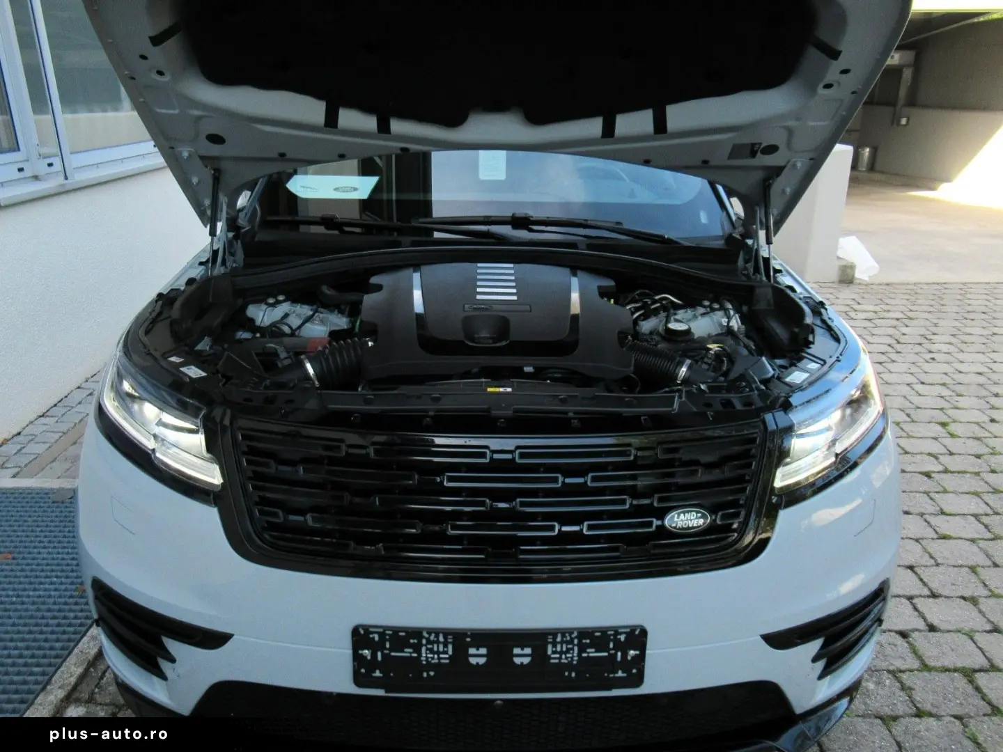 LAND ROVER NEW D300 DYN SE HEAD-UP BLACK PANO 3D eAHK NP101