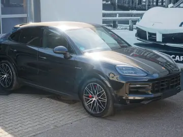 PORSCHE Cayenne Coupe SE-Hybrid HAL MASSAGE BOSE HeadUp