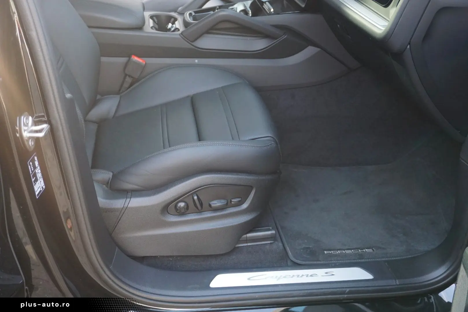 PORSCHE Cayenne Coupe SE-Hybrid HAL MASSAGE BOSE HeadUp