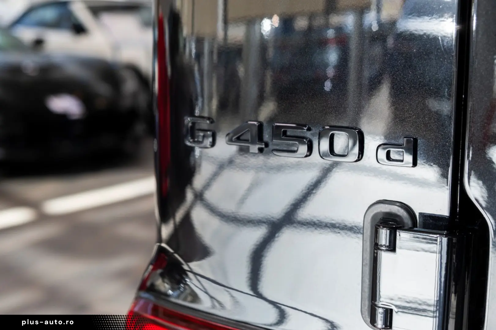 MERCEDES-BENZ G 450 AMG CARBON STHZ BI-COLOR AHK
