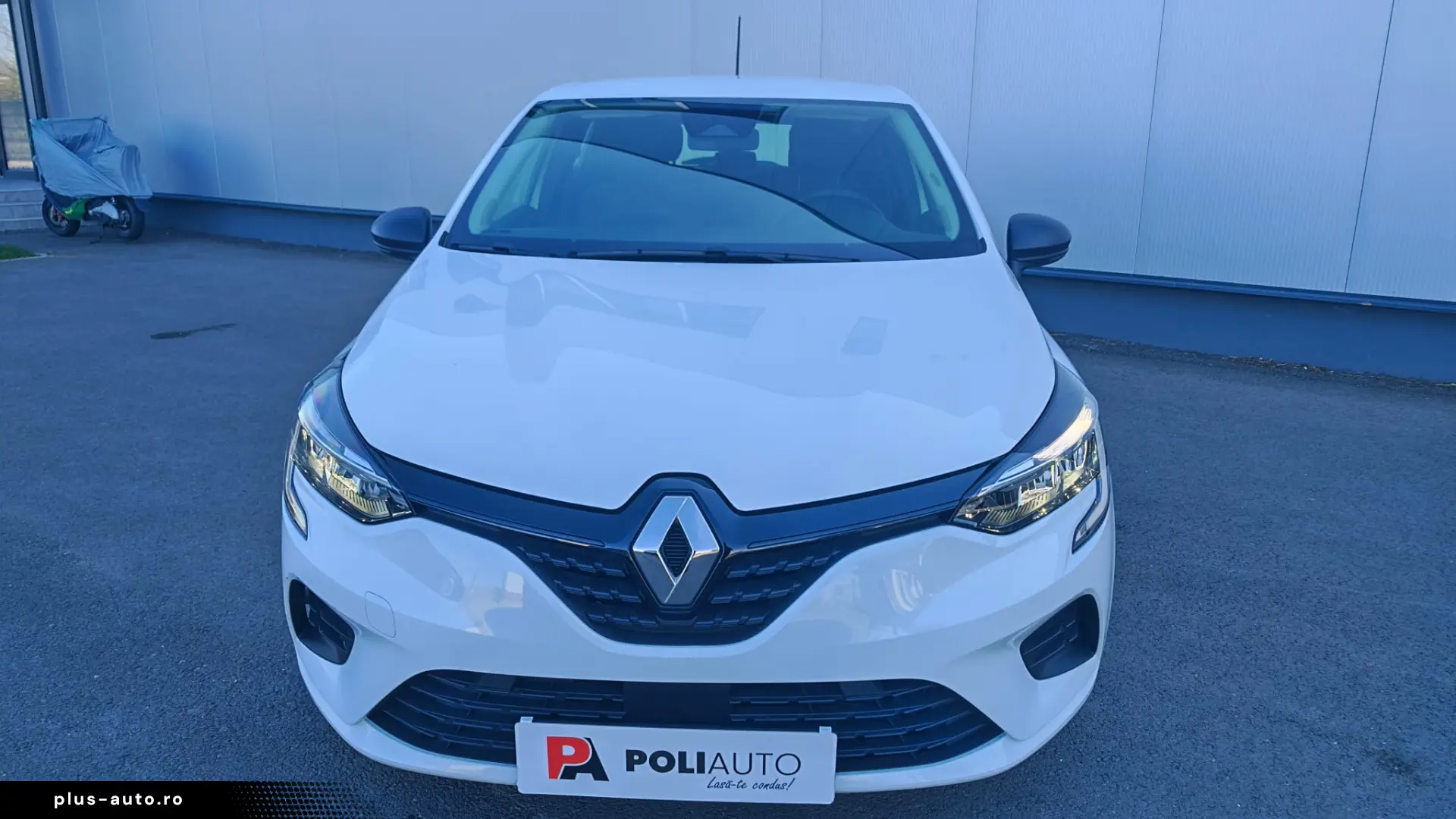 Renault Clio V Authentic (09.2023 Doar 15.358 km !