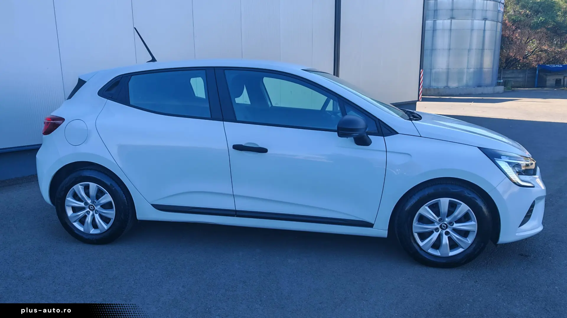 Renault Clio V Authentic (09.2023 Doar 15.358 km !