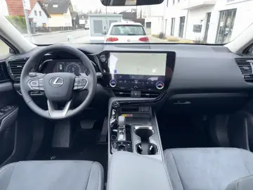 Lexus NX 350h E-FOUR Business CarPlay Bi-LED instant
