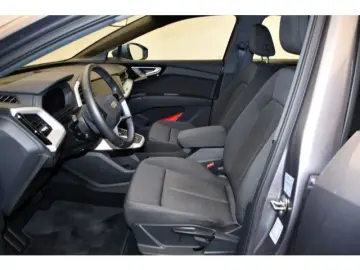AUDI Q4 35 e-tron Sportback LED