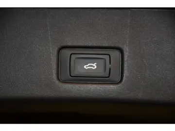 AUDI Q4 35 e-tron Sportback LED