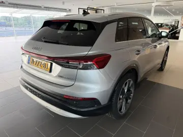 AUDI Q4 e-tron 35 55 Launch edition Advanced Plus