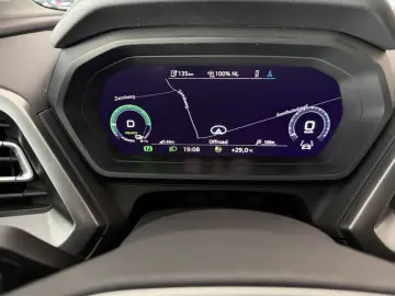 AUDI Q4 e-tron 35 55 Launch edition Advanced Plus
