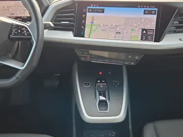 AUDI Q4 e-tron 35 Navi LED PDC Virtual Audi Connect